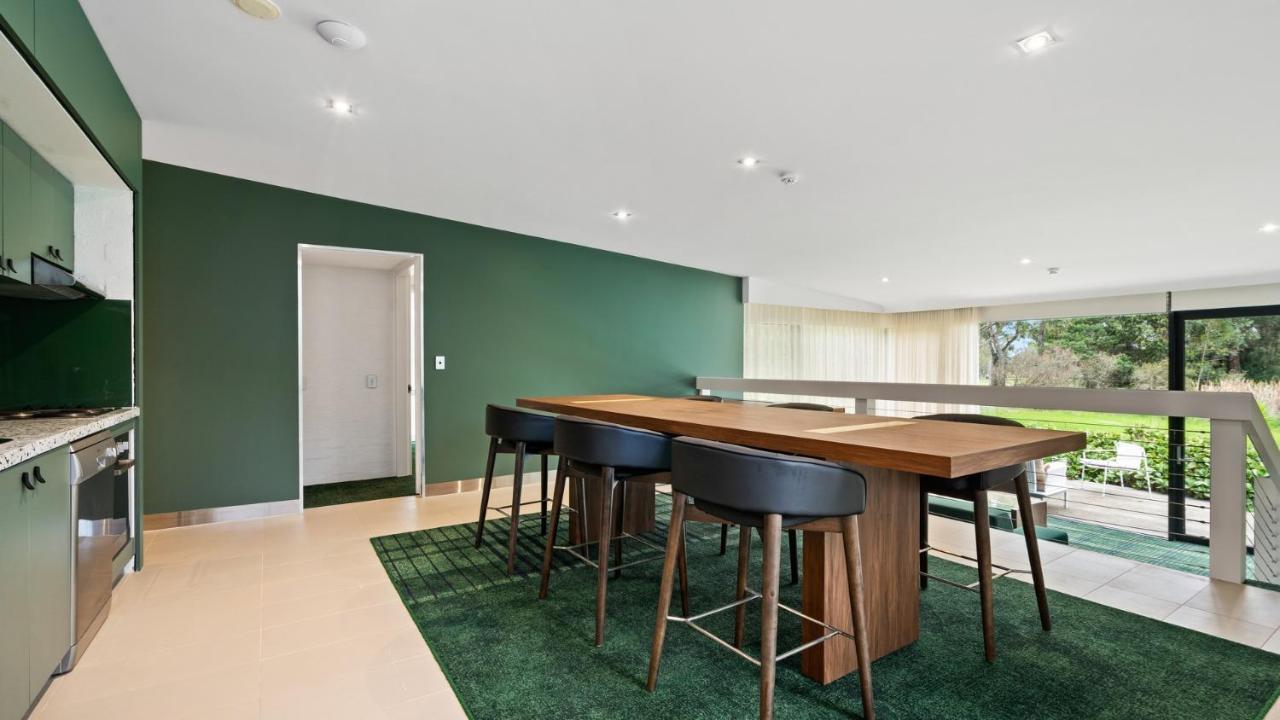 Eden Oak Geelong Hotel Exterior photo