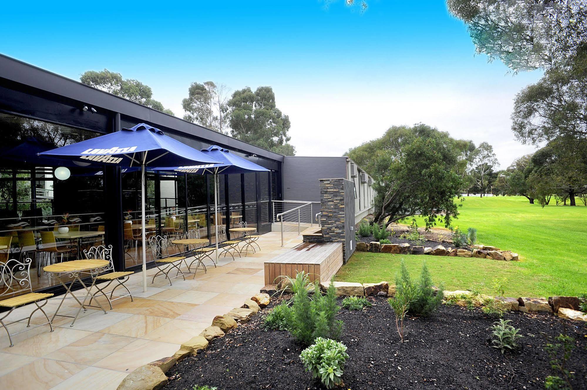 Eden Oak Geelong Hotel Exterior photo