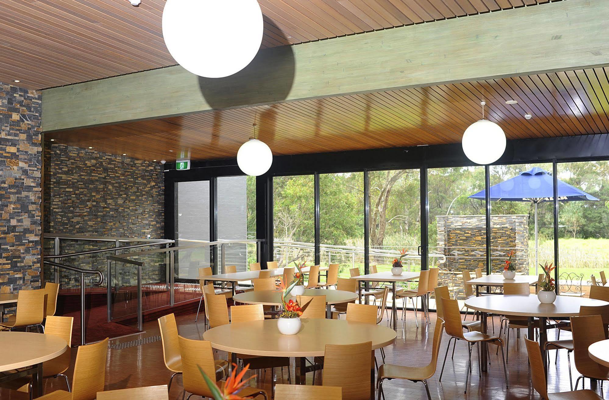 Eden Oak Geelong Hotel Exterior photo