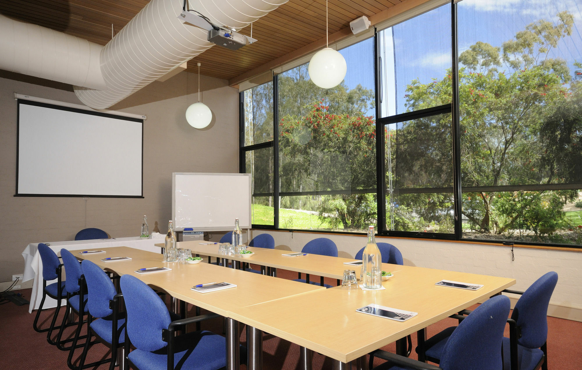 Eden Oak Geelong Hotel Exterior photo